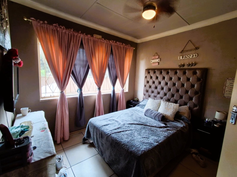 4 Bedroom Property for Sale in Rensburg Gauteng