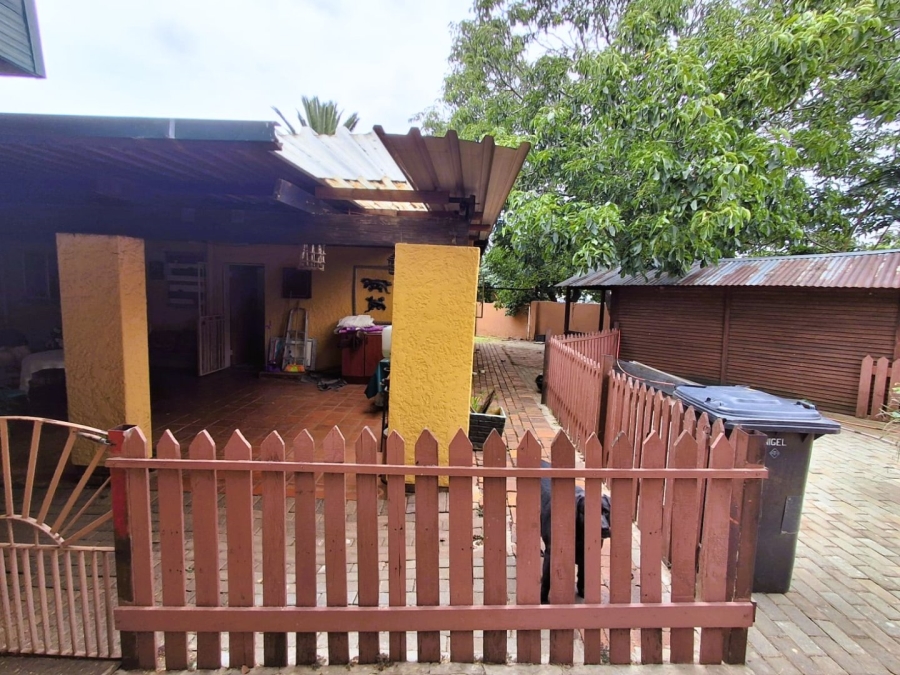 4 Bedroom Property for Sale in Rensburg Gauteng