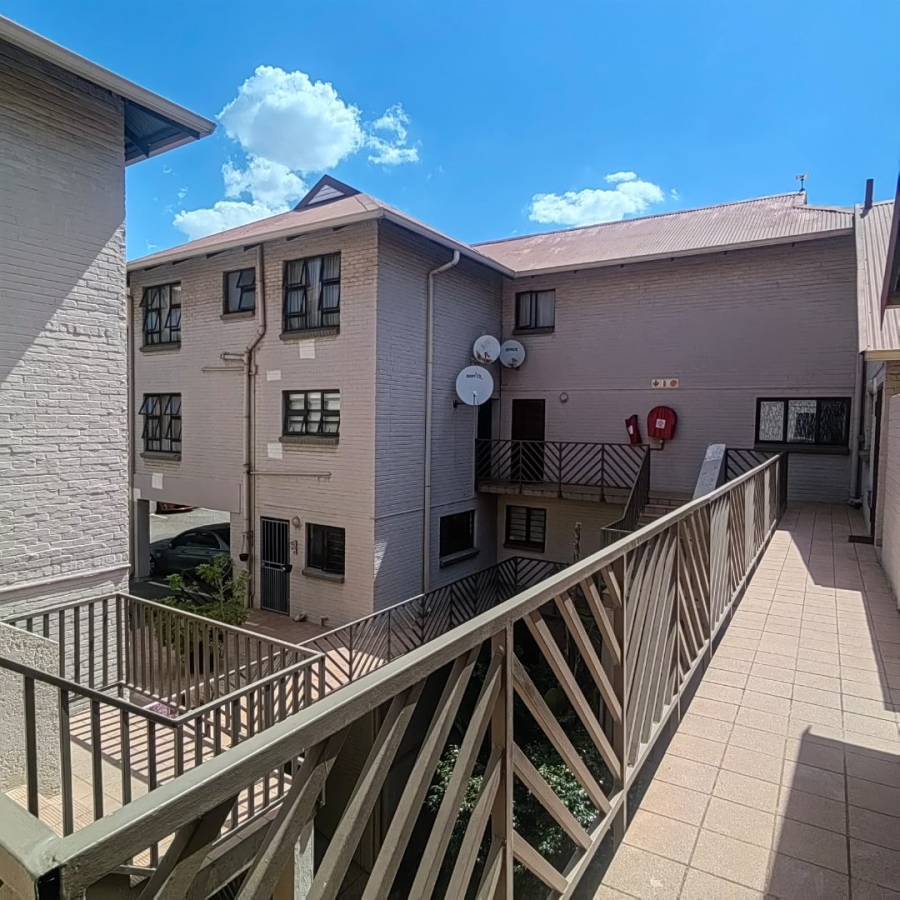  Bedroom Property for Sale in Westdene Gauteng