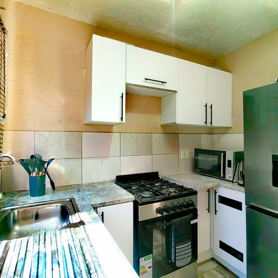  Bedroom Property for Sale in Westdene Gauteng