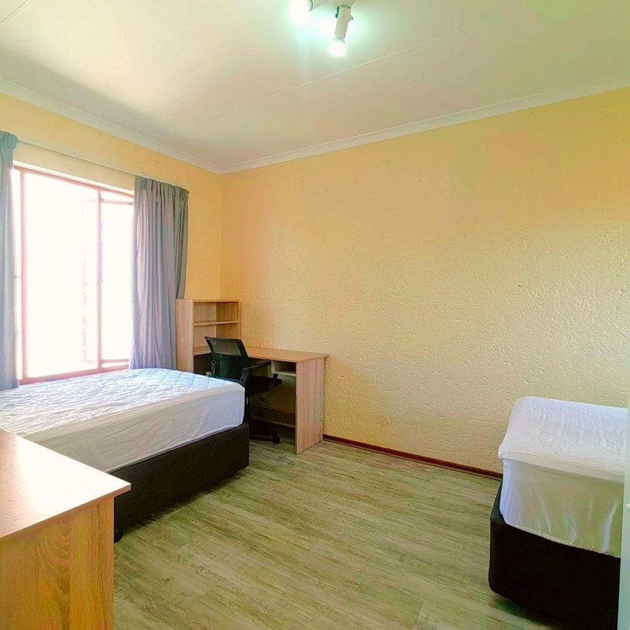  Bedroom Property for Sale in Westdene Gauteng
