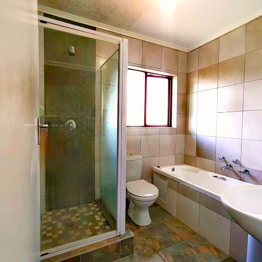  Bedroom Property for Sale in Westdene Gauteng