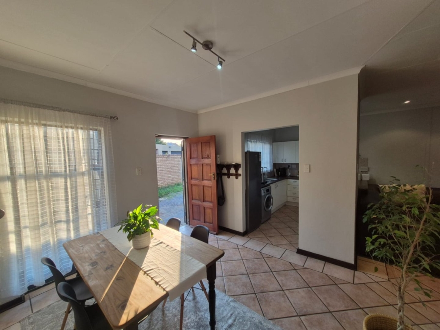2 Bedroom Property for Sale in Equestria Gauteng
