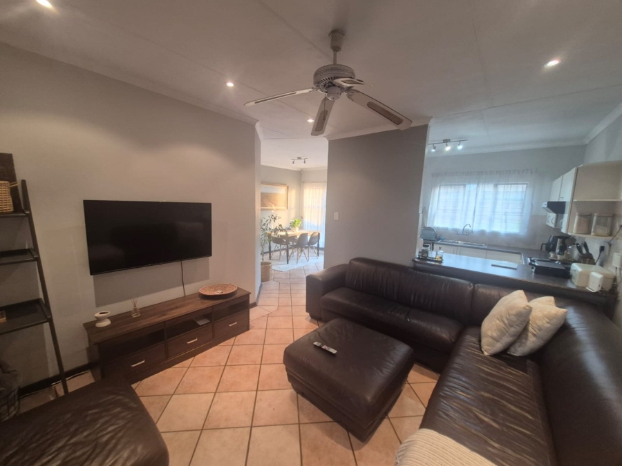 2 Bedroom Property for Sale in Equestria Gauteng