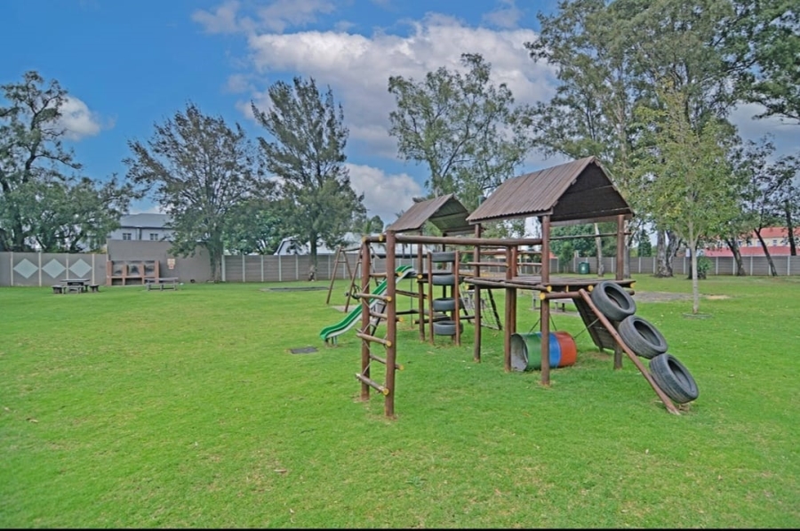 2 Bedroom Property for Sale in Comet Gauteng