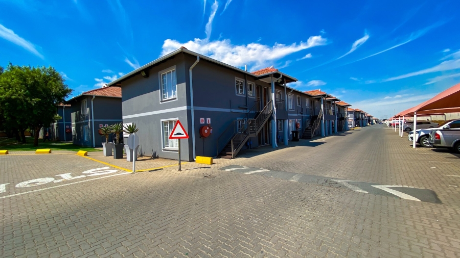 2 Bedroom Property for Sale in Comet Gauteng