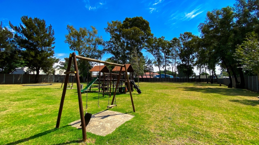 2 Bedroom Property for Sale in Comet Gauteng
