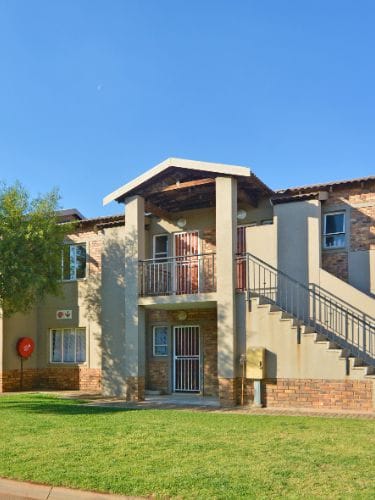 2 Bedroom Property for Sale in Protea Glen Gauteng