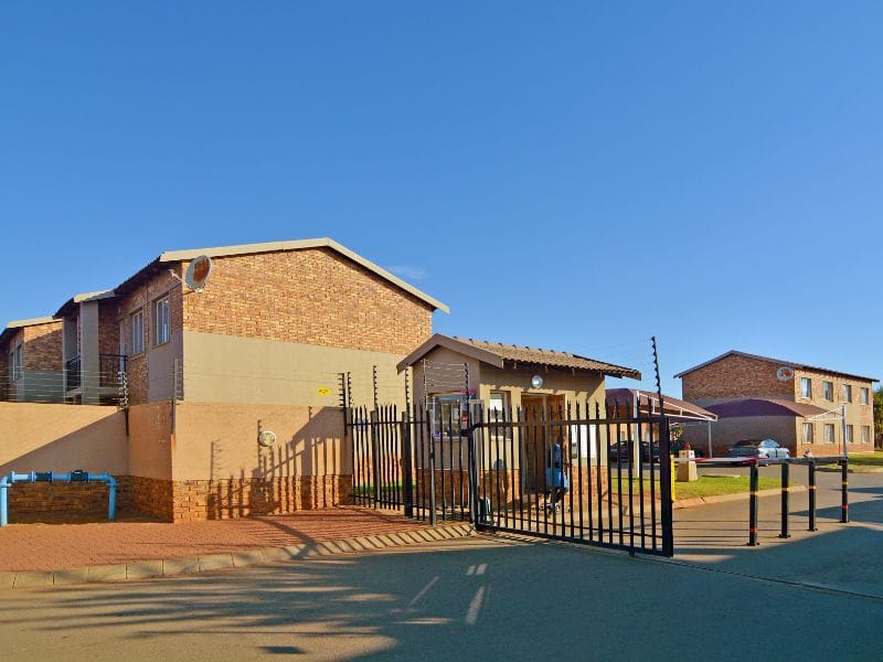 2 Bedroom Property for Sale in Protea Glen Gauteng