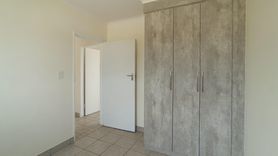 2 Bedroom Property for Sale in Noordwyk Gauteng
