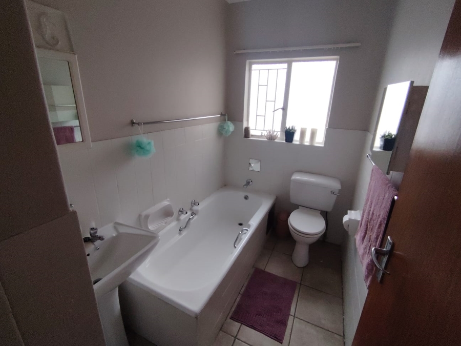 To Let 3 Bedroom Property for Rent in Hennopspark Gauteng