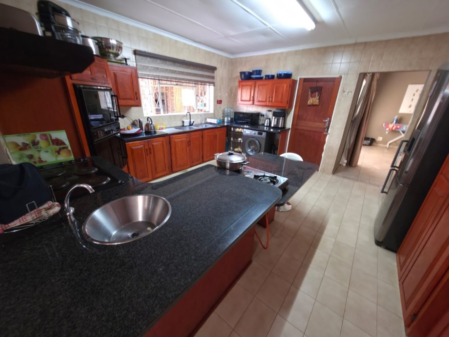 3 Bedroom Property for Sale in Sinoville Gauteng