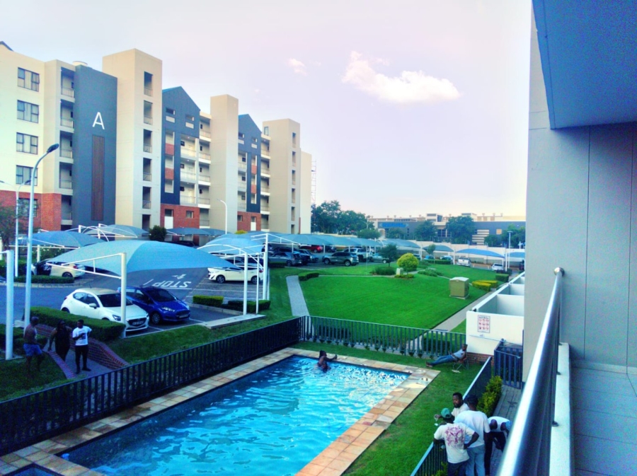 1 Bedroom Property for Sale in Greenstone Ridge Gauteng