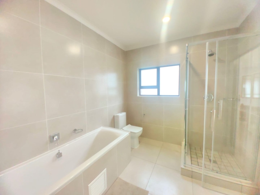 1 Bedroom Property for Sale in Greenstone Ridge Gauteng