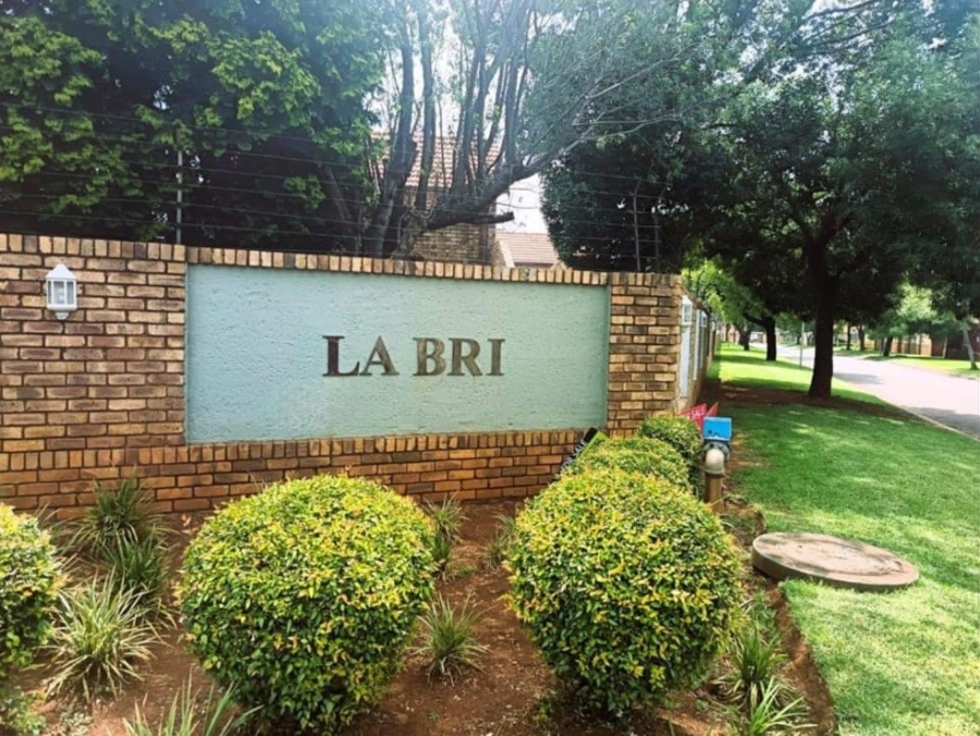2 Bedroom Property for Sale in Rietvalleirand Gauteng