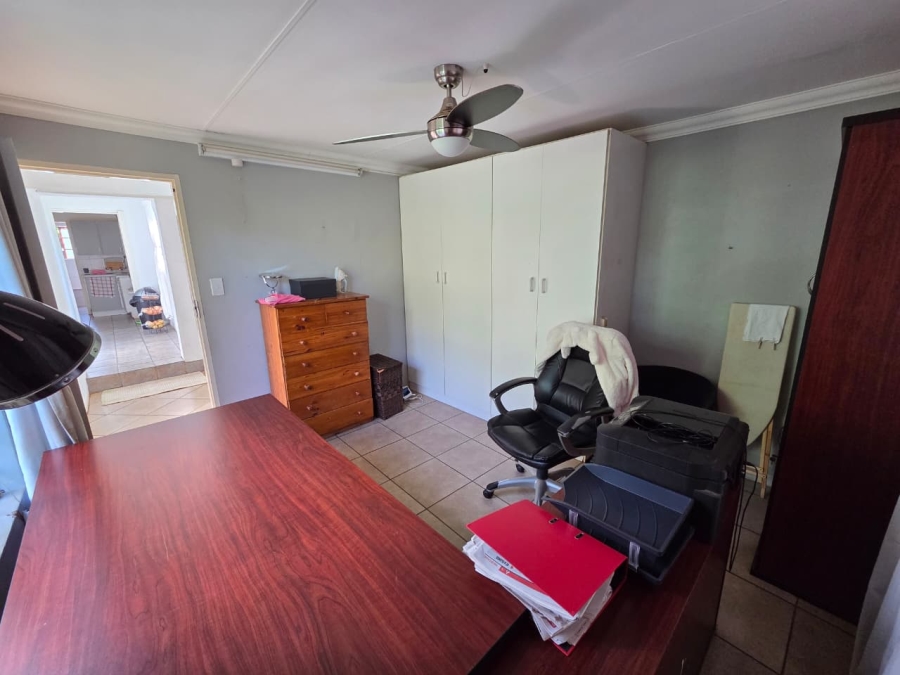 4 Bedroom Property for Sale in Sinoville Gauteng