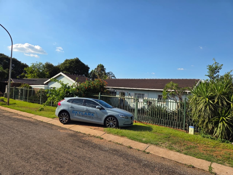 4 Bedroom Property for Sale in Sinoville Gauteng
