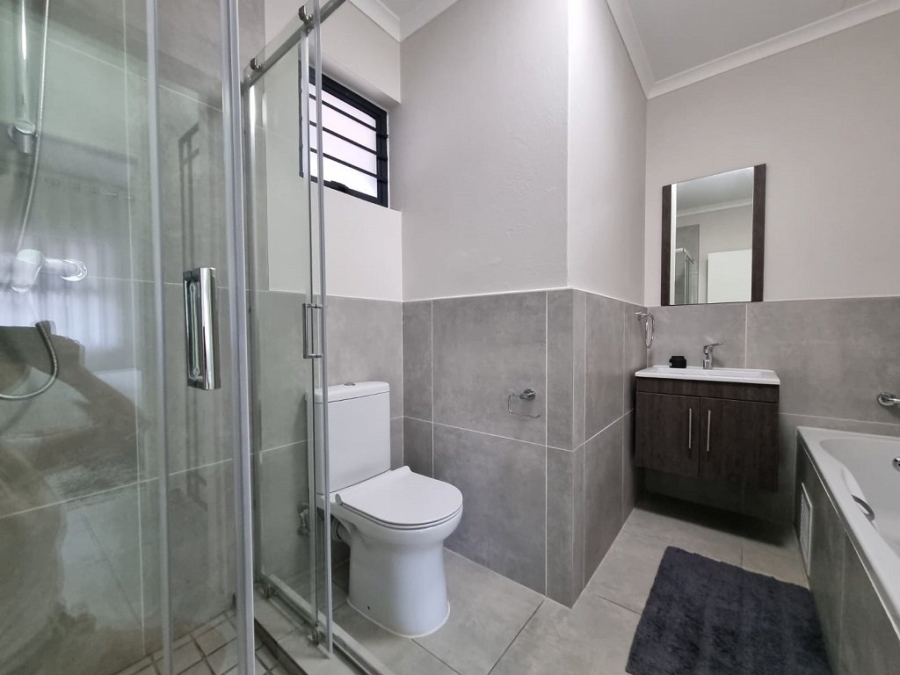 1 Bedroom Property for Sale in Lilianton Gauteng