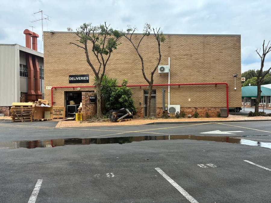 To Let commercial Property for Rent in Eastgate Gauteng