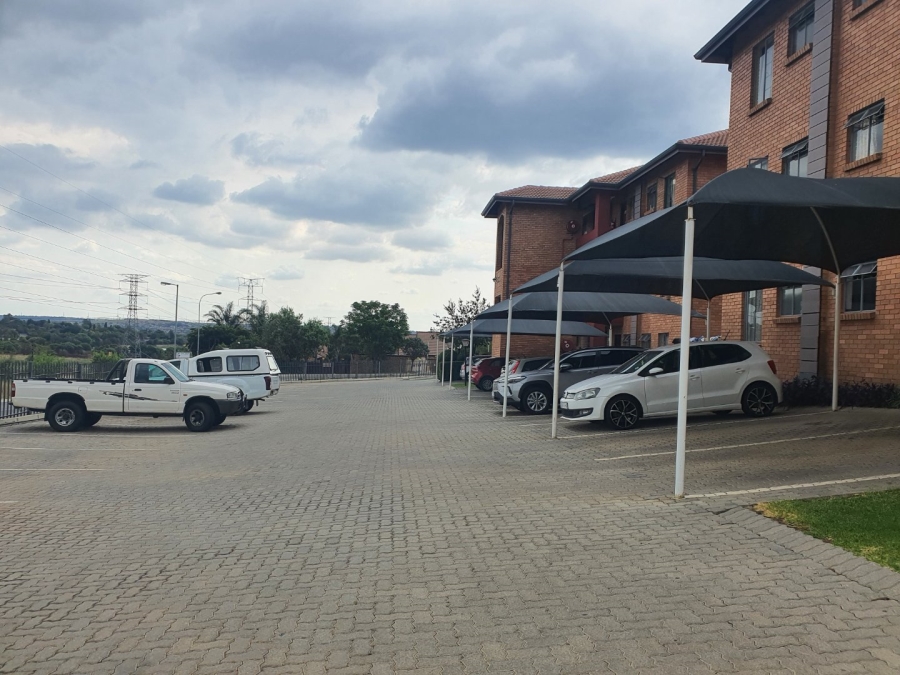2 Bedroom Property for Sale in Amberfield Gauteng