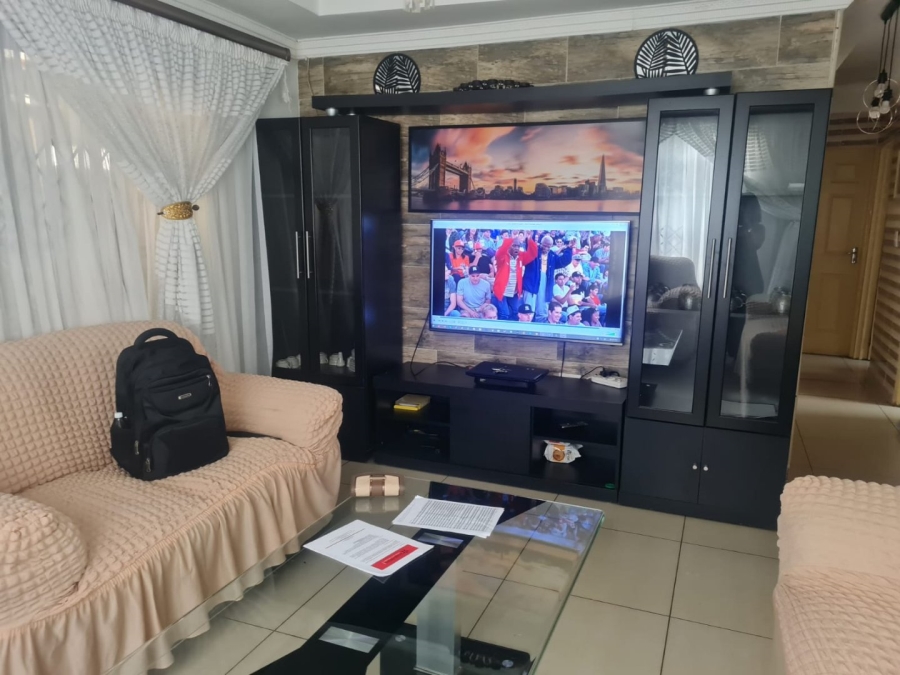 To Let 3 Bedroom Property for Rent in Glen Ridge Gauteng