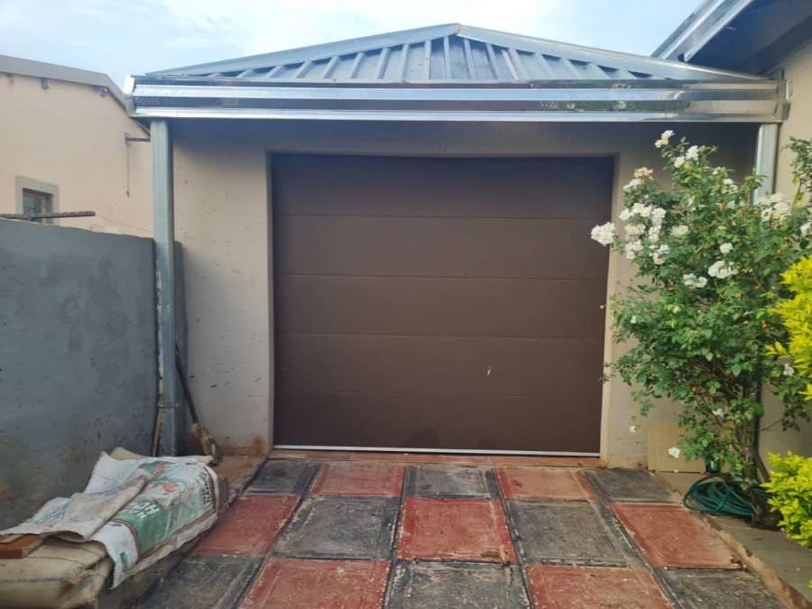 To Let 3 Bedroom Property for Rent in Glen Ridge Gauteng
