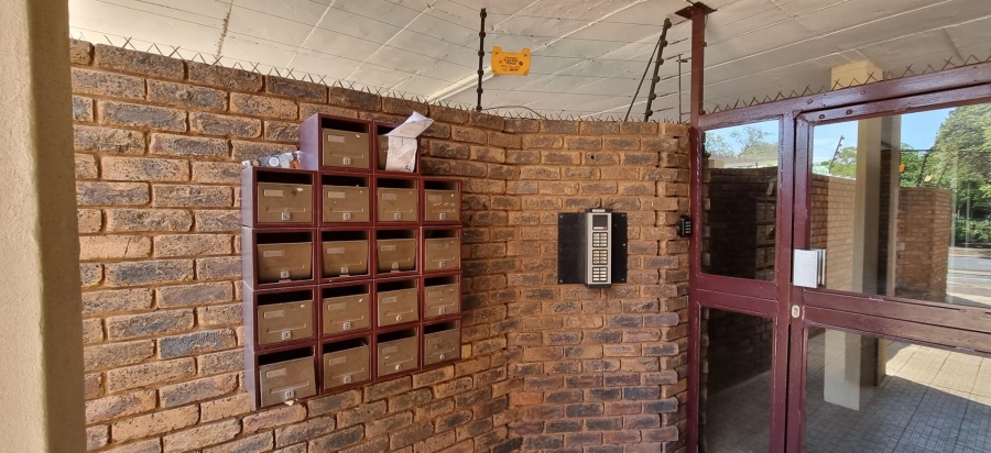 2 Bedroom Property for Sale in Villieria Gauteng