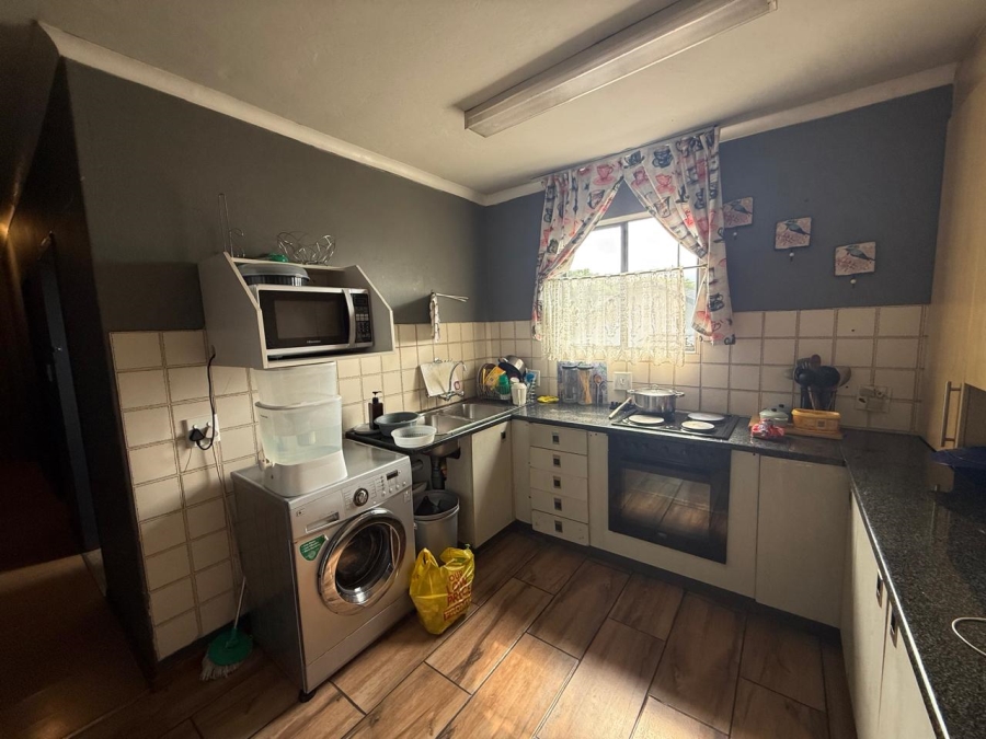 2 Bedroom Property for Sale in Villieria Gauteng