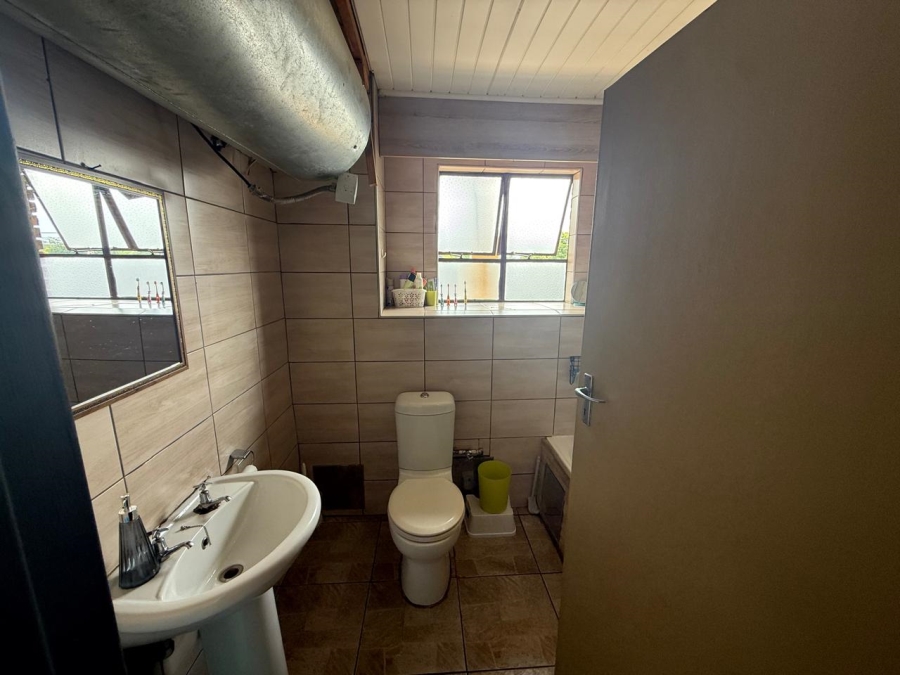 2 Bedroom Property for Sale in Villieria Gauteng