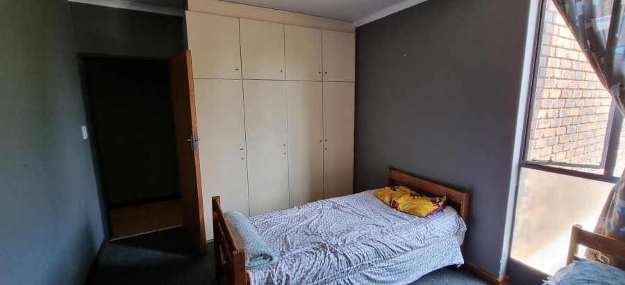 2 Bedroom Property for Sale in Villieria Gauteng