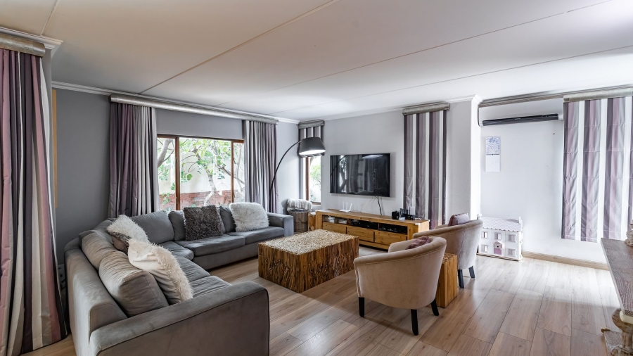 3 Bedroom Property for Sale in Glenvista Gauteng