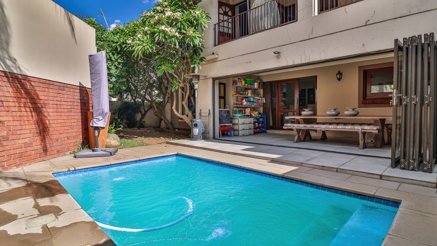 3 Bedroom Property for Sale in Glenvista Gauteng