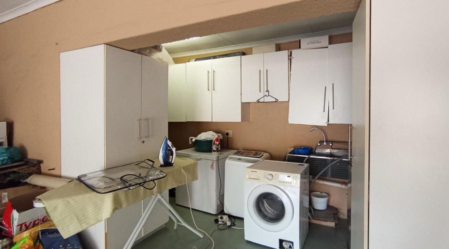 4 Bedroom Property for Sale in Waterkloof Ridge Gauteng