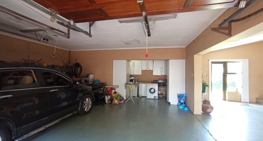 4 Bedroom Property for Sale in Waterkloof Ridge Gauteng