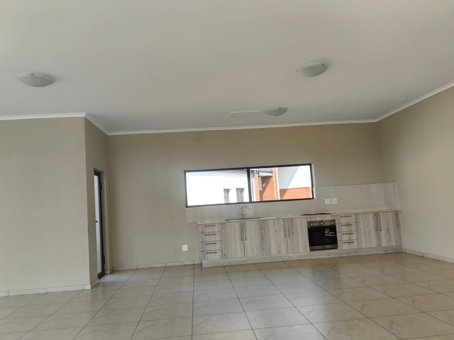 2 Bedroom Property for Sale in North Riding Gauteng