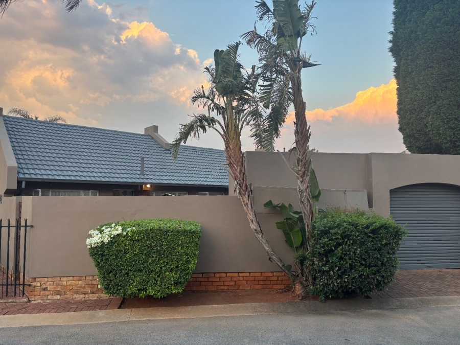 2 Bedroom Property for Sale in Doornpoort Gauteng