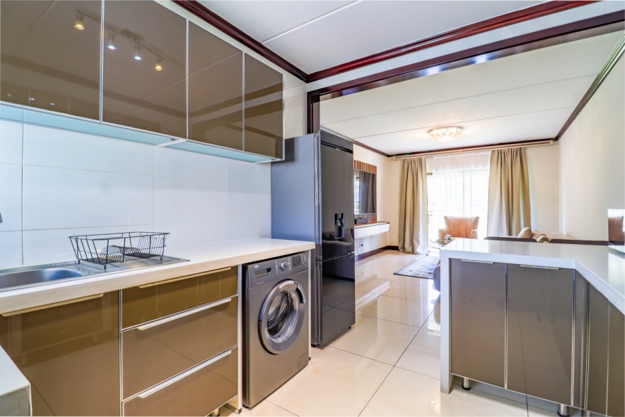 To Let 2 Bedroom Property for Rent in Maroeladal Gauteng