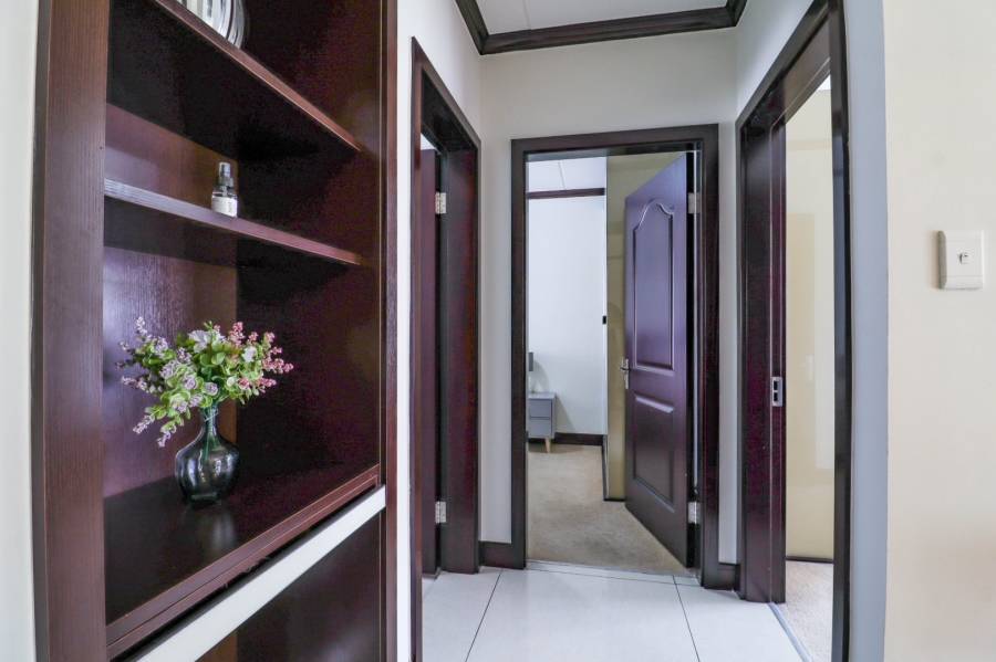 To Let 2 Bedroom Property for Rent in Maroeladal Gauteng