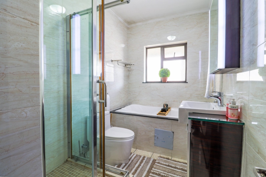 To Let 2 Bedroom Property for Rent in Maroeladal Gauteng