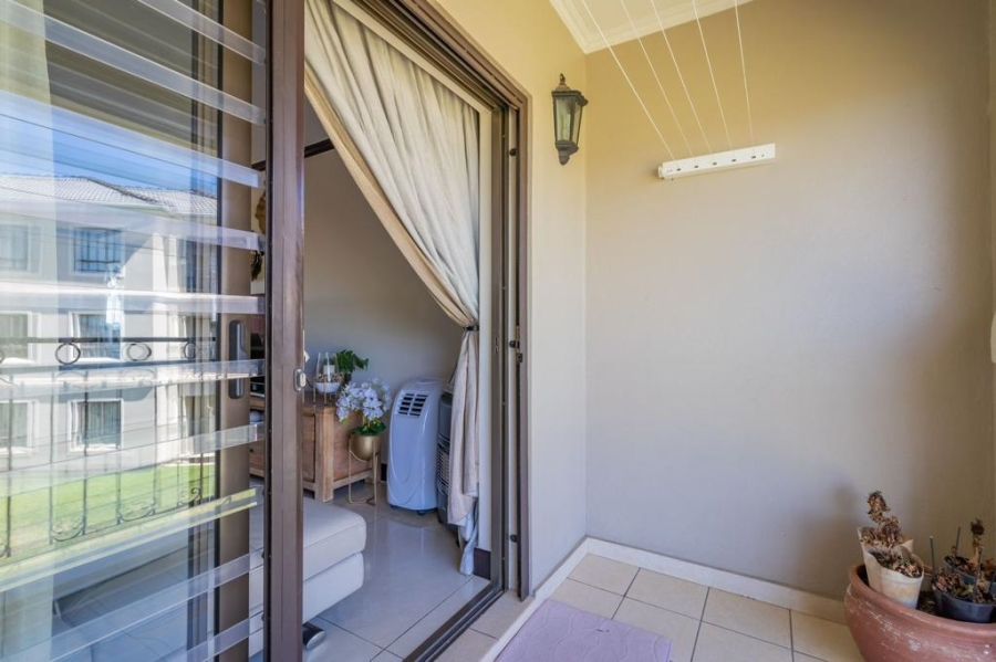 To Let 2 Bedroom Property for Rent in Maroeladal Gauteng