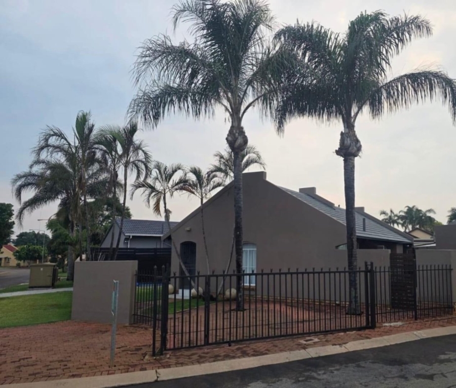 2 Bedroom Property for Sale in Doornpoort Gauteng
