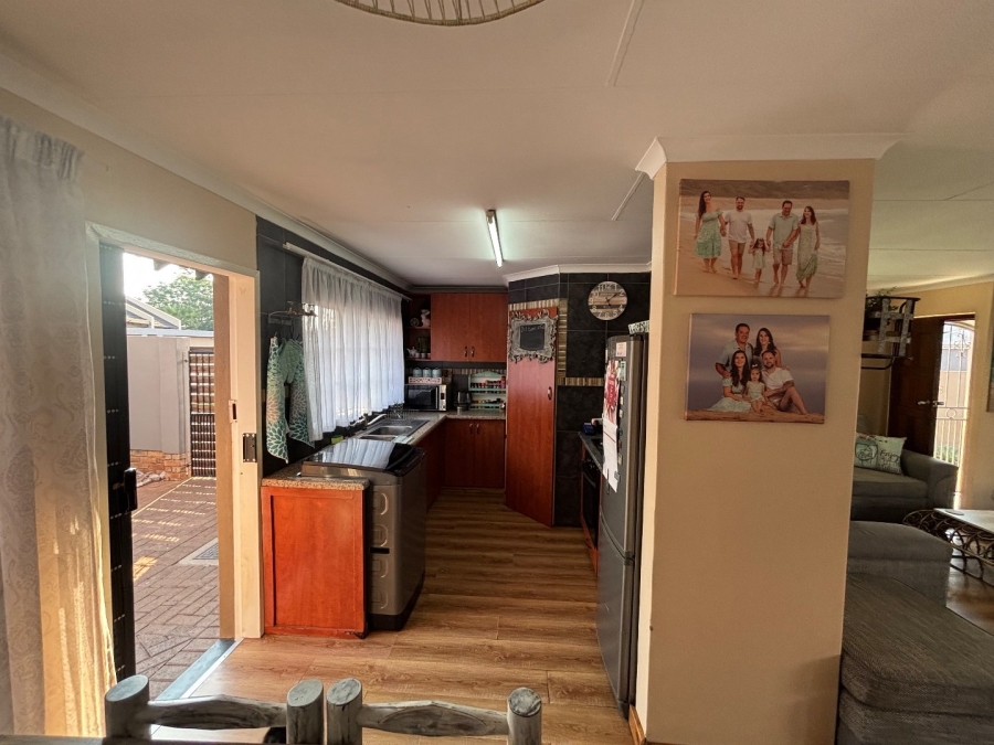 2 Bedroom Property for Sale in Doornpoort Gauteng