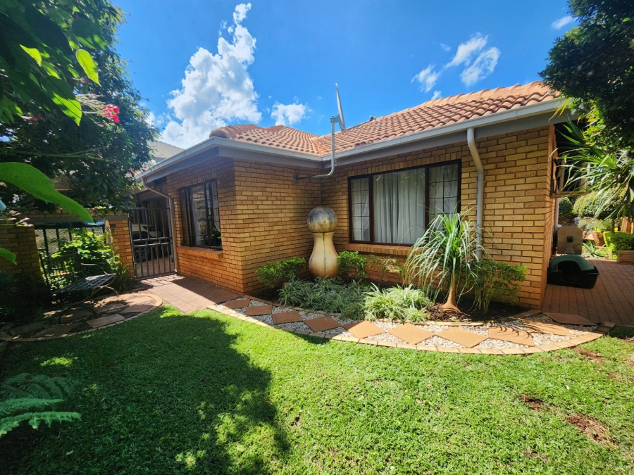3 Bedroom Property for Sale in Green Acres Estate Gauteng