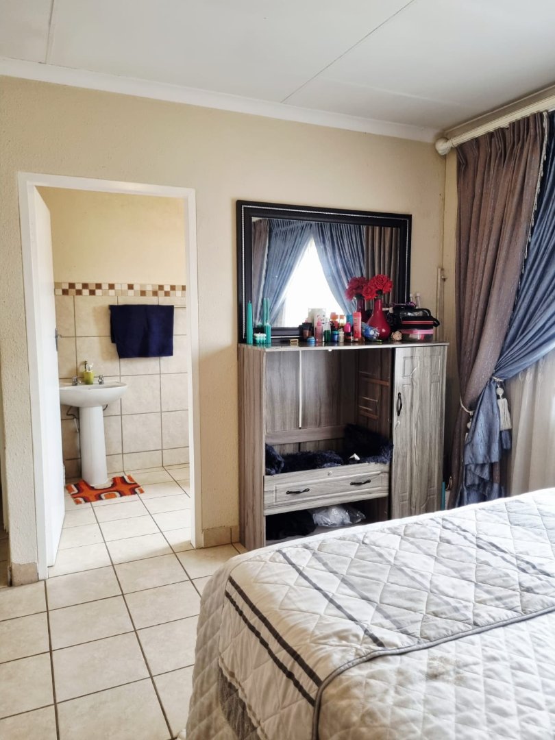 4 Bedroom Property for Sale in Leopard