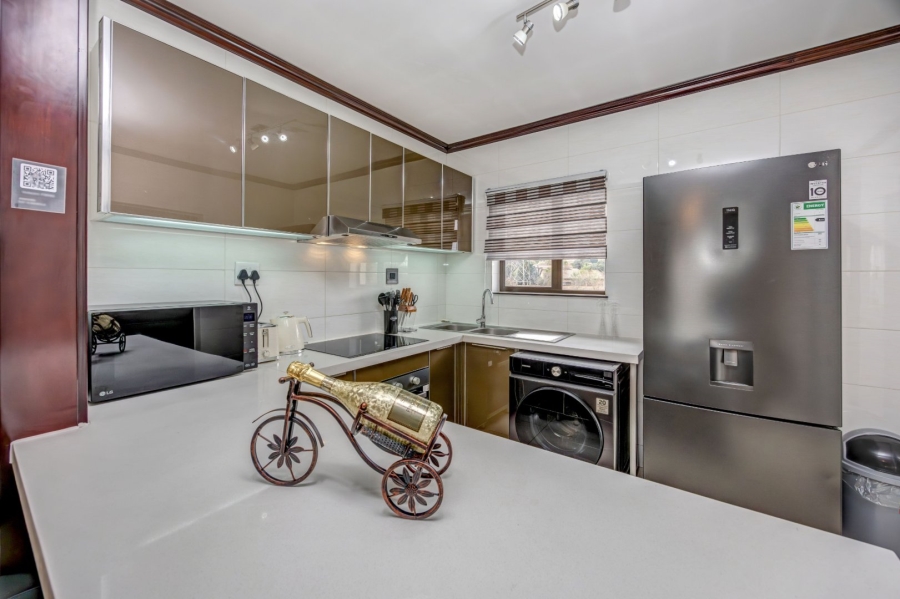 To Let 2 Bedroom Property for Rent in Maroeladal Gauteng