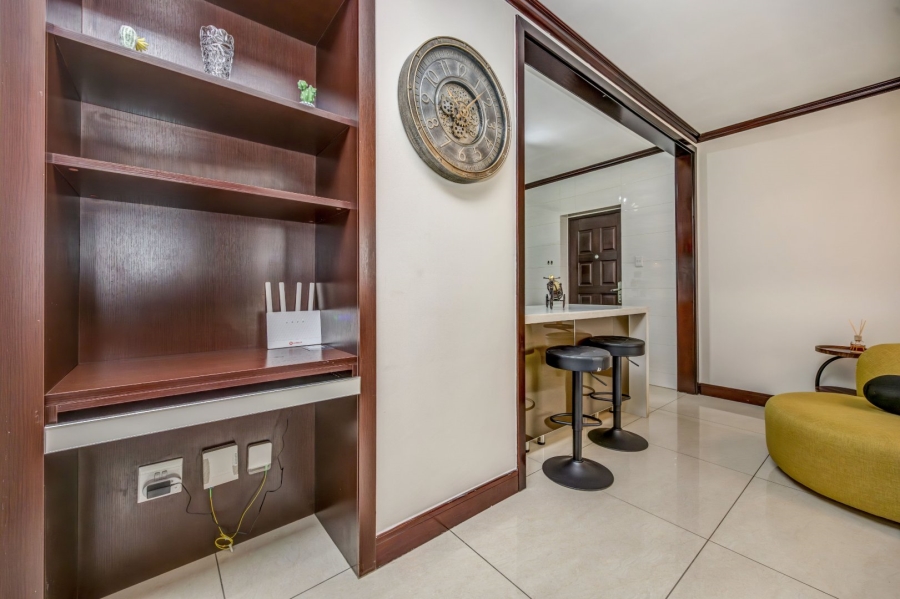 To Let 2 Bedroom Property for Rent in Maroeladal Gauteng