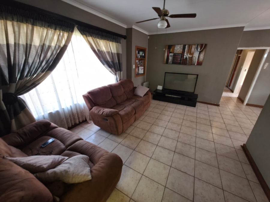 3 Bedroom Property for Sale in Sinoville Gauteng