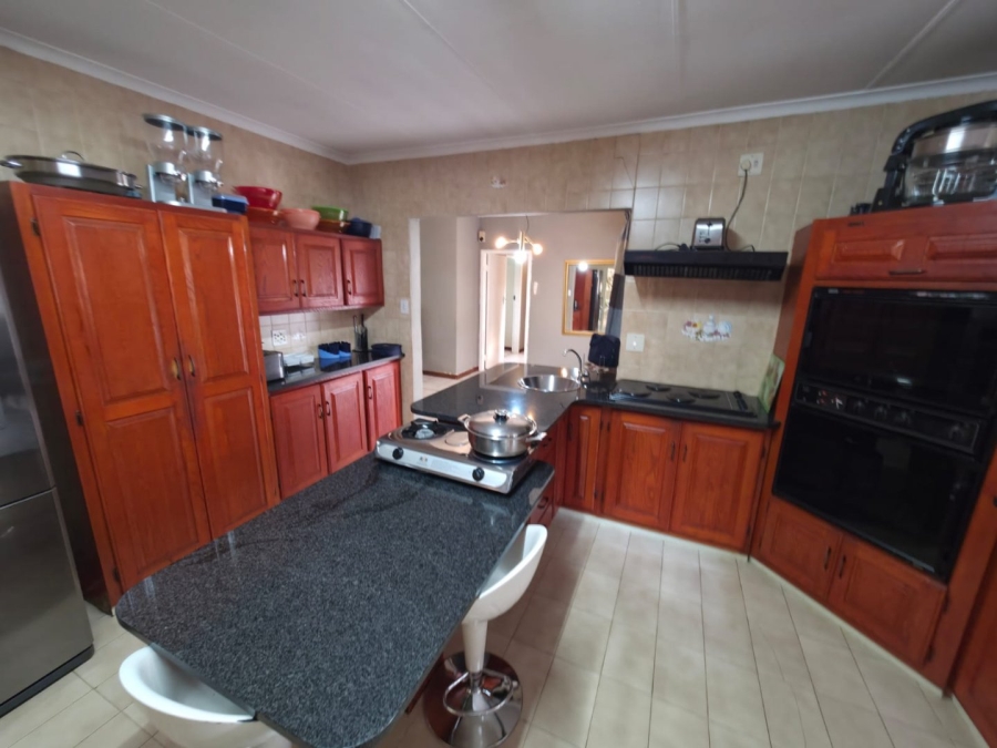 3 Bedroom Property for Sale in Sinoville Gauteng