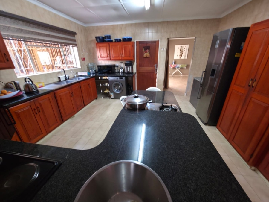 3 Bedroom Property for Sale in Sinoville Gauteng