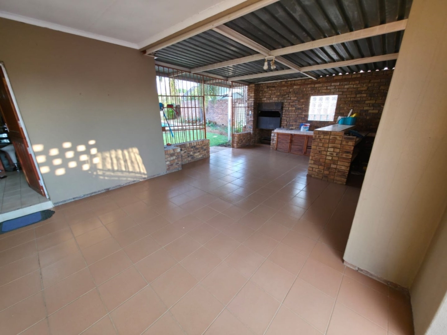 3 Bedroom Property for Sale in Sinoville Gauteng
